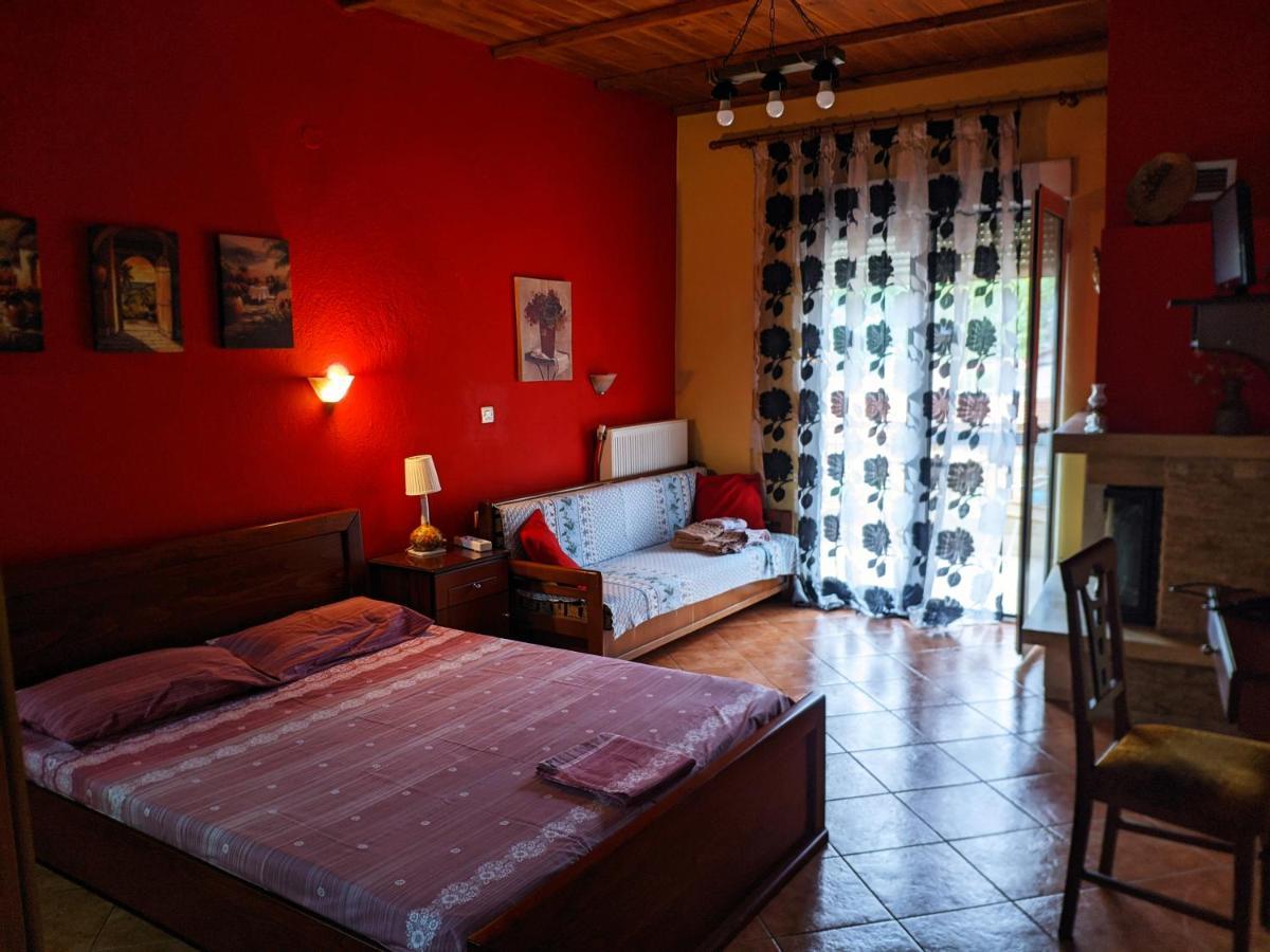 Alexandros Guesthouse Orma Ngoại thất bức ảnh