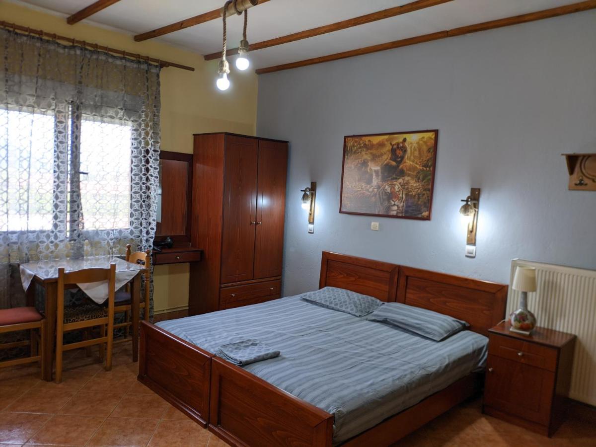 Alexandros Guesthouse Orma Ngoại thất bức ảnh