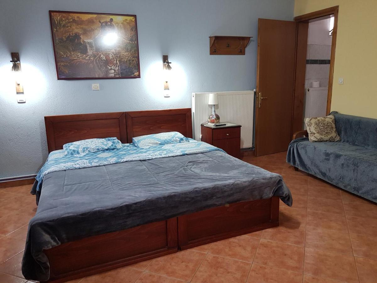 Alexandros Guesthouse Orma Ngoại thất bức ảnh