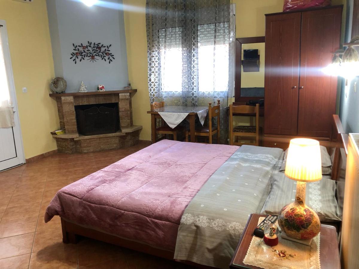Alexandros Guesthouse Orma Ngoại thất bức ảnh