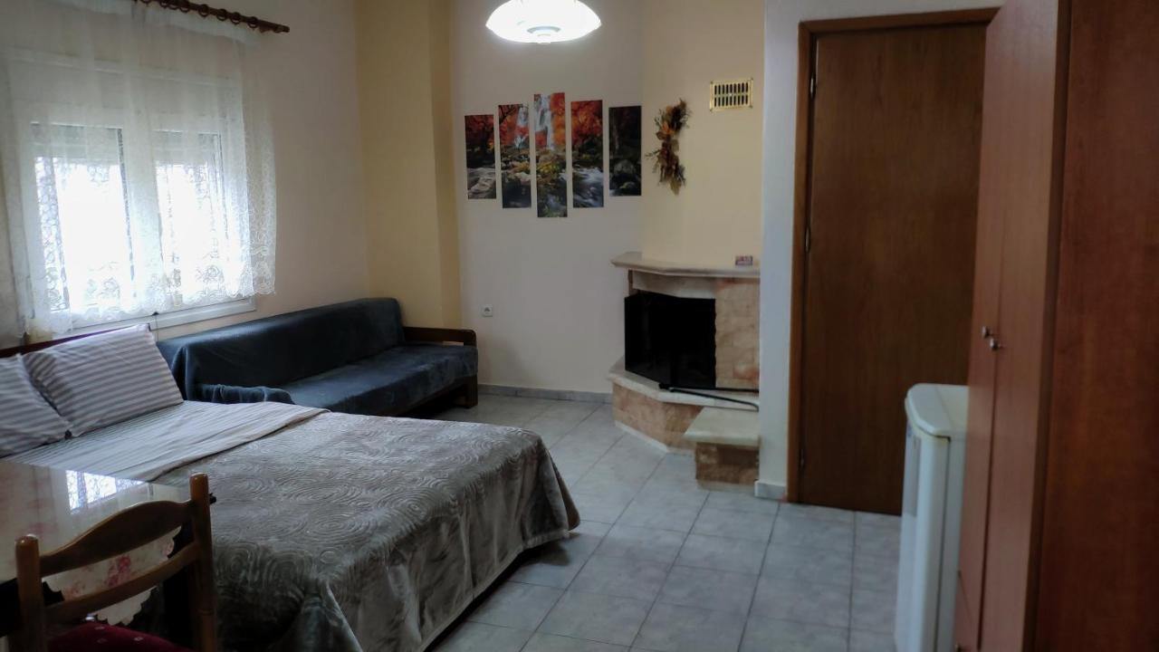 Alexandros Guesthouse Orma Ngoại thất bức ảnh