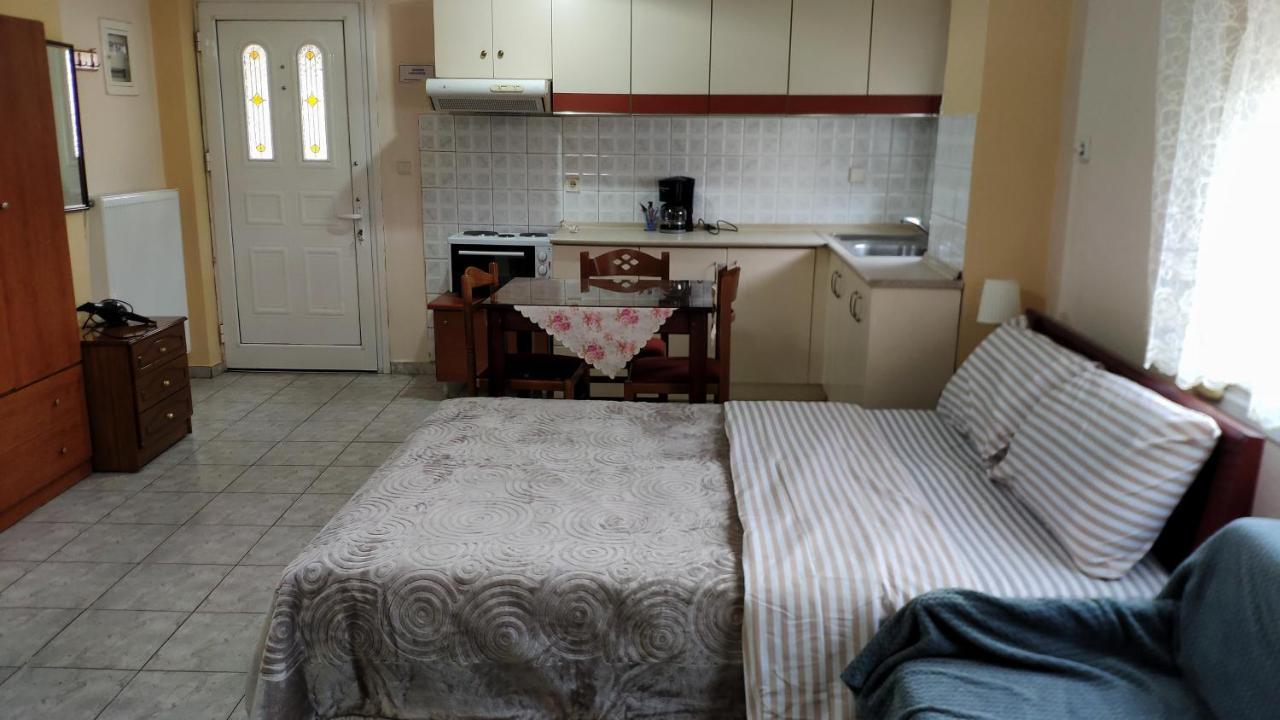 Alexandros Guesthouse Orma Ngoại thất bức ảnh